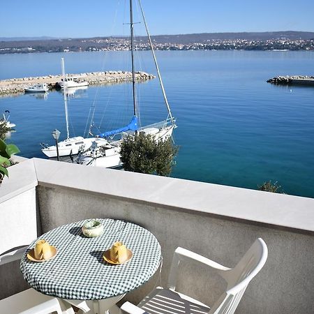 Apartments Blue Dream Malinska Exterior photo