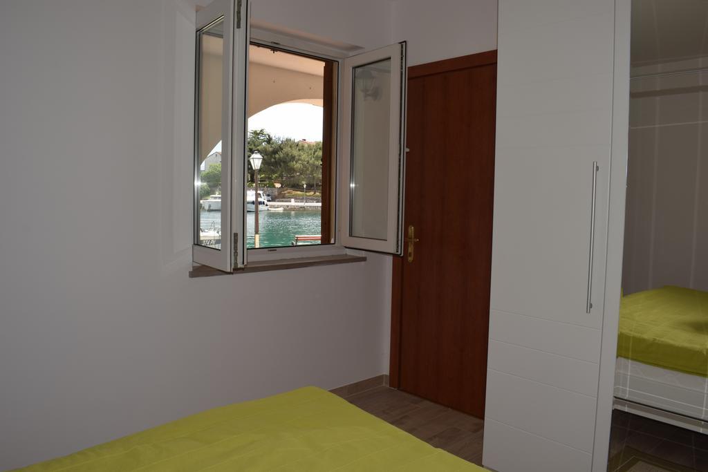 Apartments Blue Dream Malinska Exterior photo